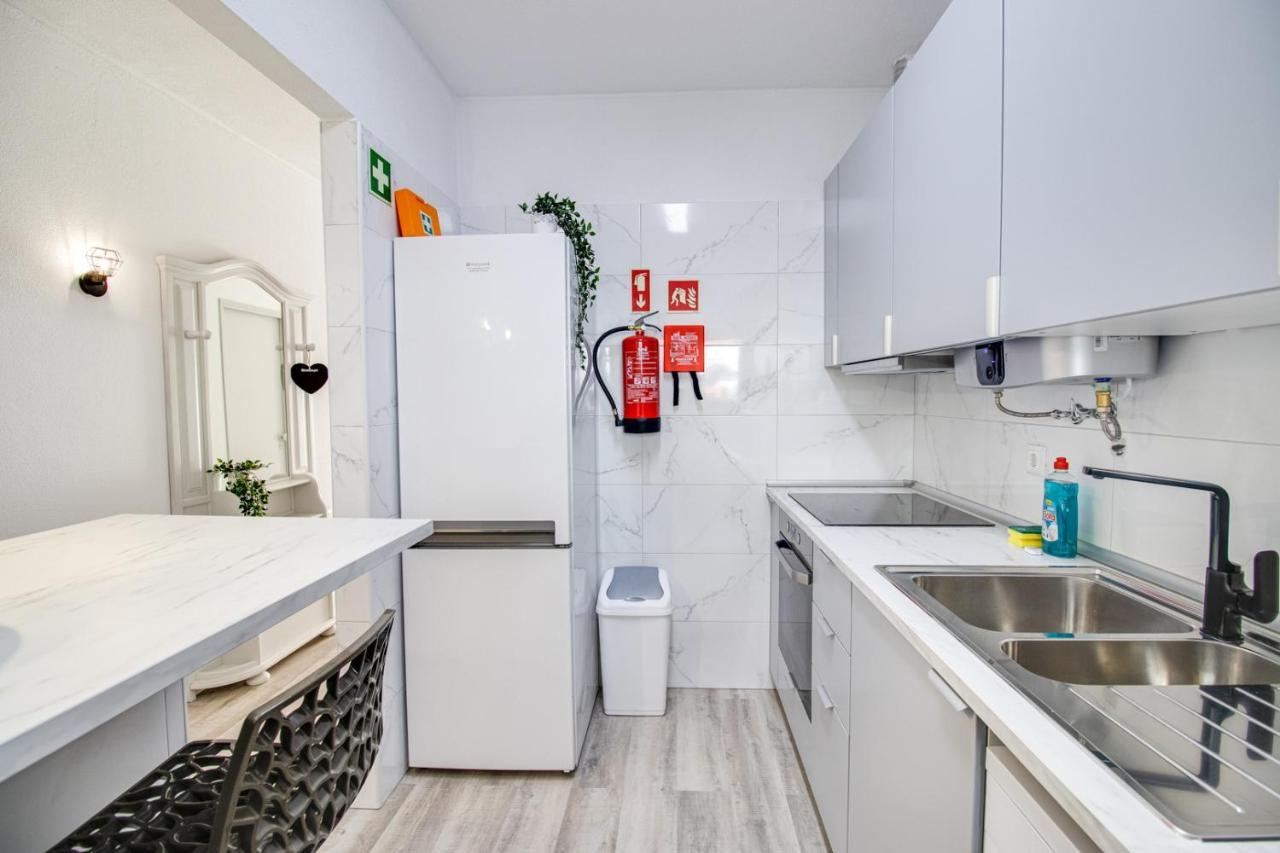 Renovated Oasis Ocean View 1Bd Wi-Fi Beach 3 Min 알부페이라 외부 사진