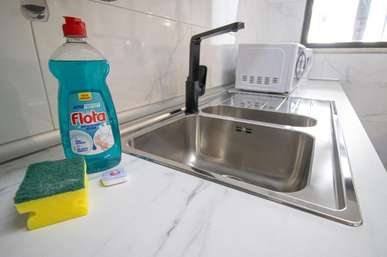 Renovated Oasis Ocean View 1Bd Wi-Fi Beach 3 Min 알부페이라 외부 사진